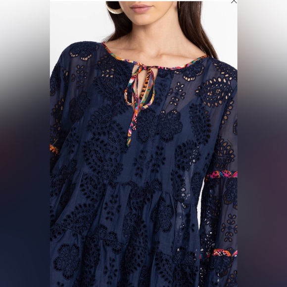 N.w.t. Johnny Was Tamera Eyelet Blouse Size Large Bell Sleeves - Picture 6 of 13